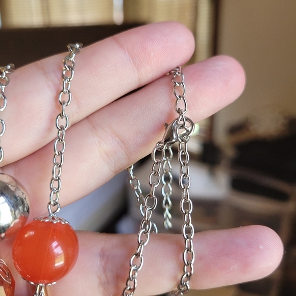 Long Orange Nacklace - Picture 2 of 5
